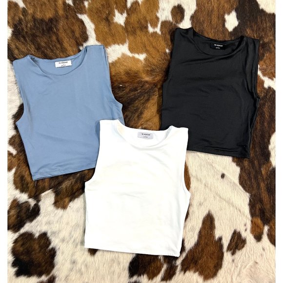 NEW Cropped Simplistic Tank Top - Picture 1 of 2